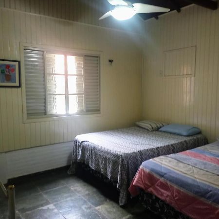 Casa Unica Com Piscina E Lareira A 1,2 Km Do Centro Villa Chapada dos Guimaraes Luaran gambar